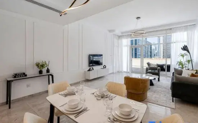 Stylish Apartment Huge Terrace Near Burj Khalifa