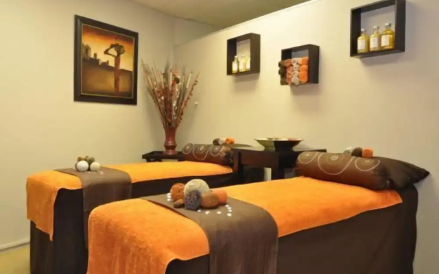 Black Mountain Leisure & Conference Hotel