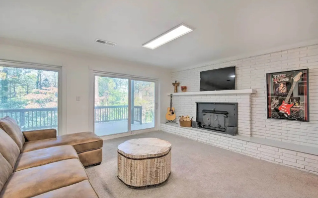Serene Home w/ Fire Pit, Deck & Easy Access to ATL