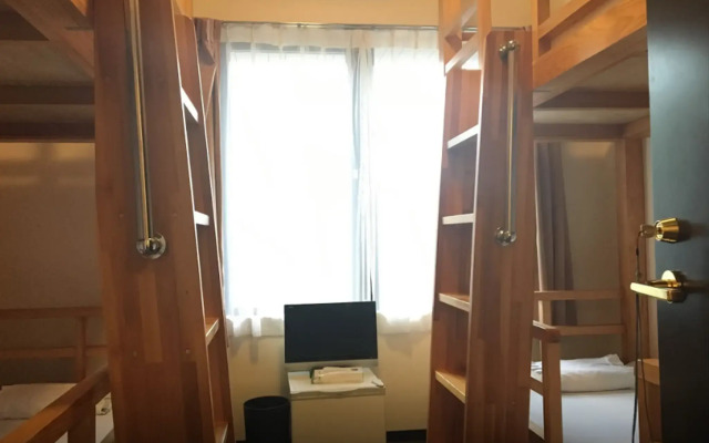 Отель Palace Japan 
