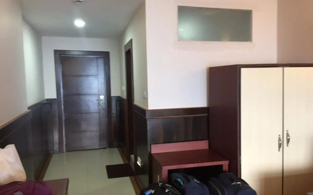 Summit Oakden Resort & Spa