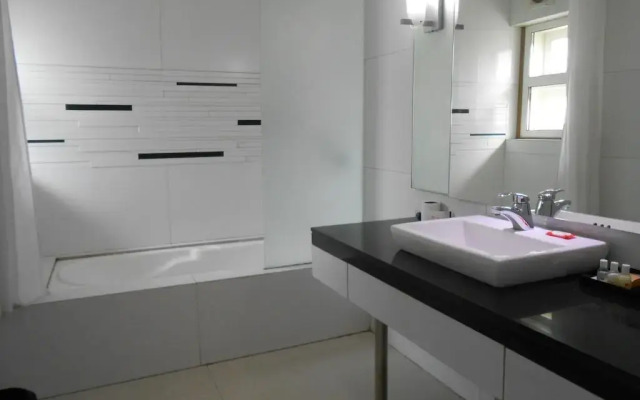 Sapphire Suites
