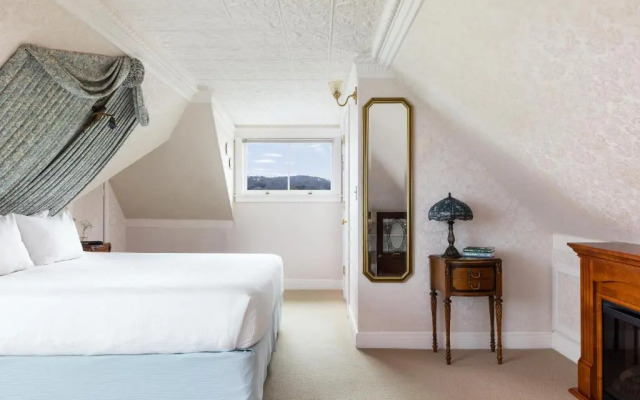 Seven Gables Inn on Monterey Bay, A Kirkwood Collection Property