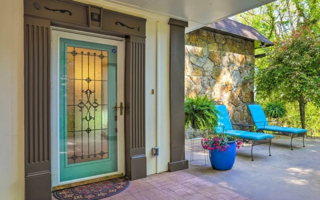 Bring Your Pets! Chattanooga Home w/ Dtwn Views