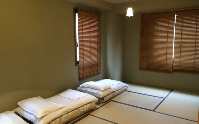 Shimanouchi Luxury Apartment