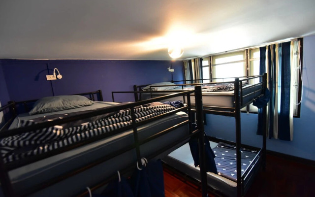 Lazy Blue House - Hostel