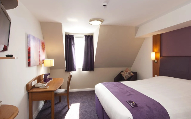 Premier Inn Exeter Central St Davids