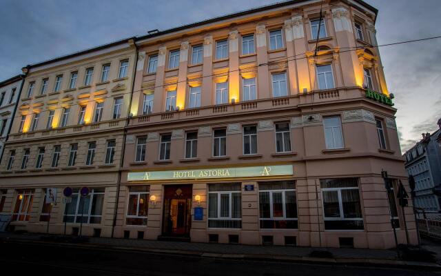 Hotel Astoria Leipzig Лейпциг вид на фасад