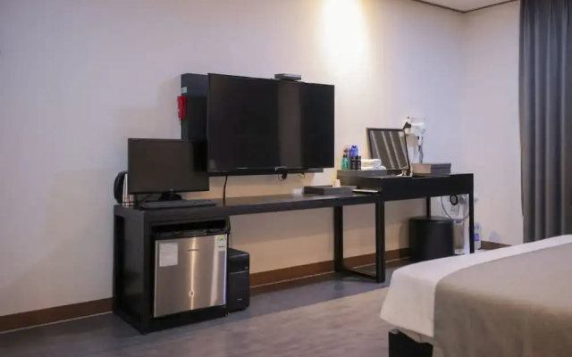 Yeosu ZAVA Hotel