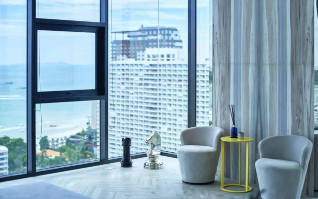 Pattaya Central Sea View Pool Suite