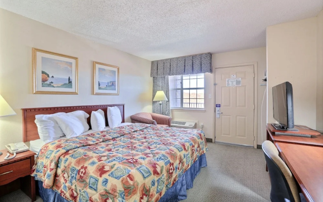 Studio 6 Dallas - Plano Medical Center