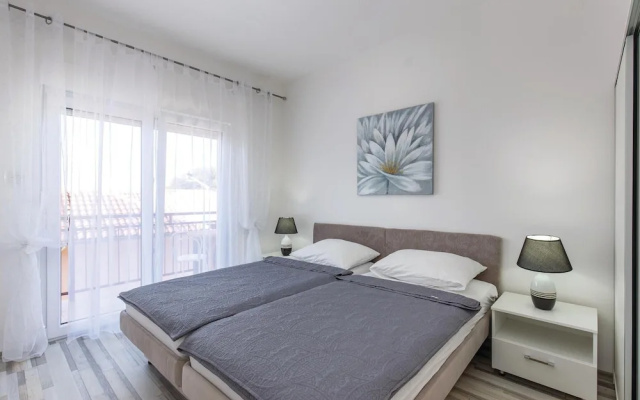 Nice Home in Povile With Wifi and 4 Bedrooms
