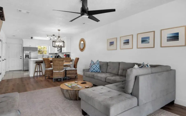 Palm Sounds: Gulf Views & Easy Beach Access!