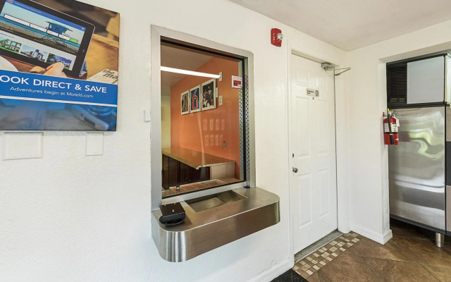 Motel 6 Fort Myers