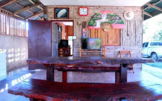 Pernjai Homestay Barn Kum Kron
