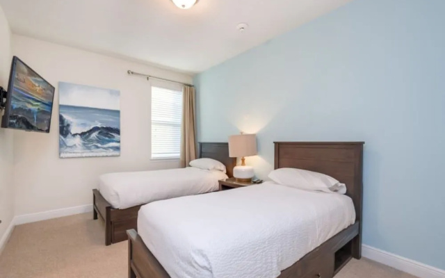 Family Friendly 9 Bedroom 8.5 Bathroom