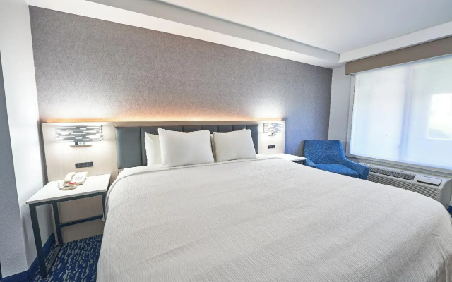 All Seasons Inn and Suites