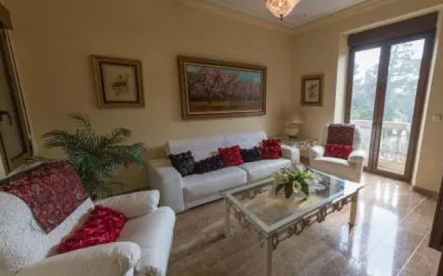 Apartamento en Edificio Tortosa