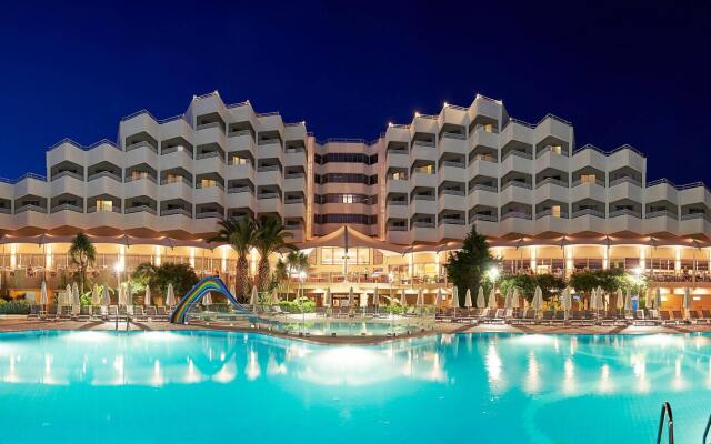 Отель Richmond Ephesus Resort - All Inclusive Торбали вид на фасад