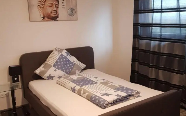 Sunnys Hotel & Residence