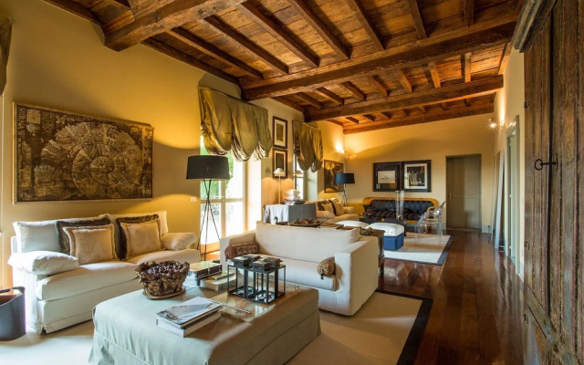 Villa Truffle