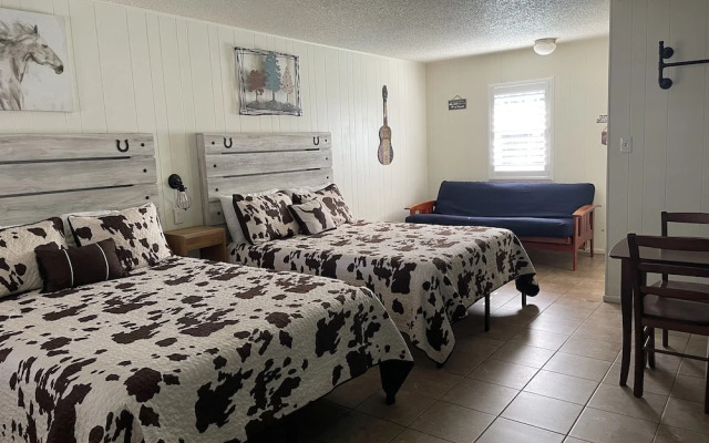 Horseshoe Riverside Lodge