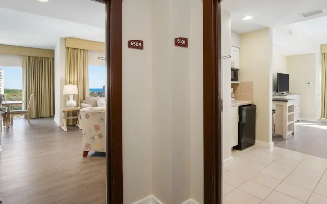 Luau I 6501/6503 - flr5 - 2BR 2BA - (6)