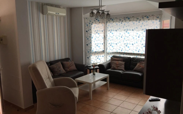 Aeren House