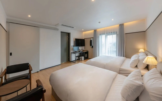 Browndot Hotel