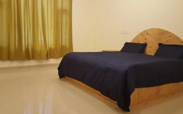 Whoopers Hostel