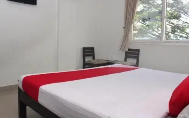 Kallarackal Residency by OYO Rooms