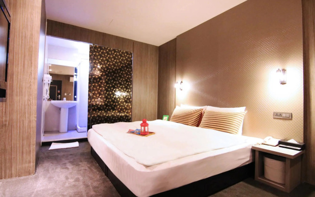 101-s HOTEL