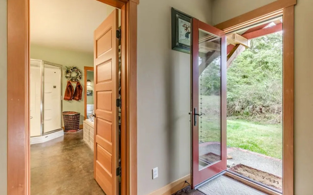 Sequim Chalet