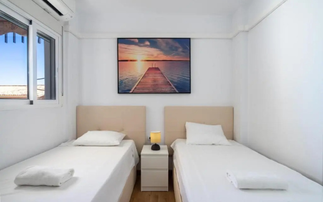 Tasteful apartment near the beach Ref 107