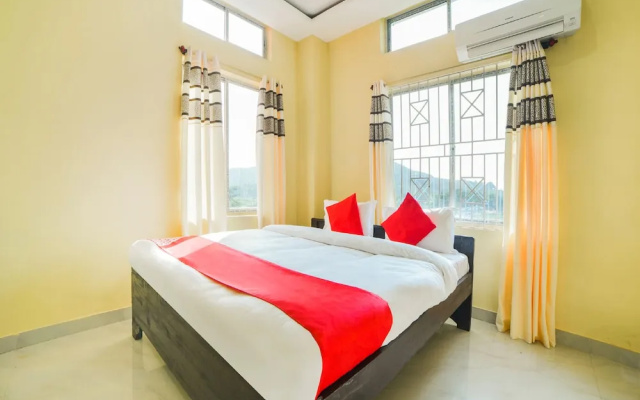 Royal Palace by OYO Rooms