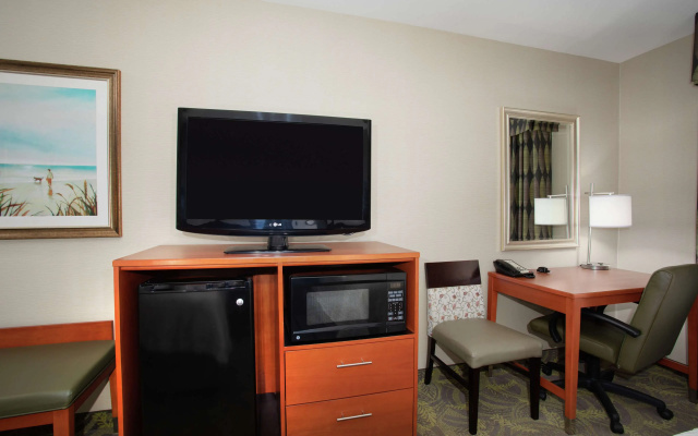 Hampton Inn and Suites Astoria