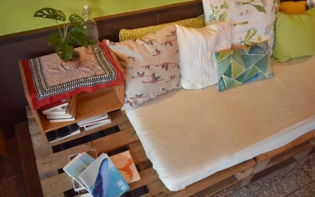 Lazy House