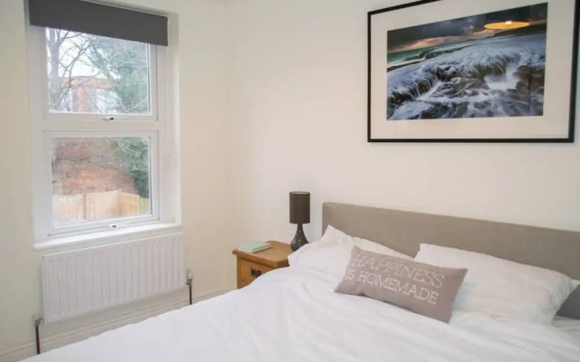 Bright 3 Bedroom House in East Oxford