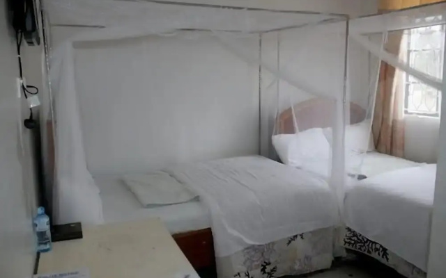 Siaya White Hotel