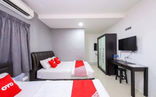 OYO 89702 Md Hotel Masai