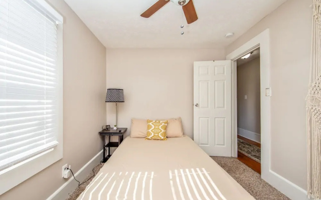 The Broadfoot Bungalow