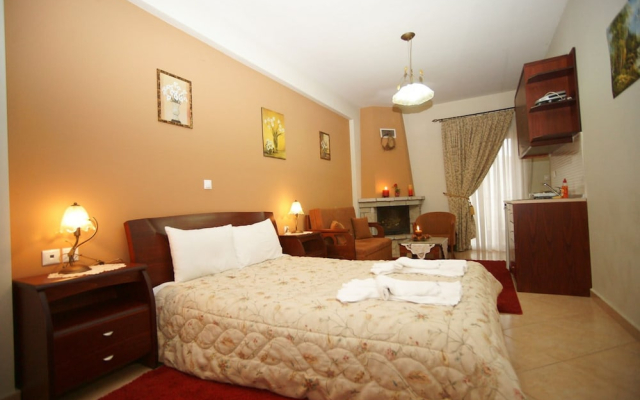 Orama Hotel - Lake Plastira Fireplace Suite
