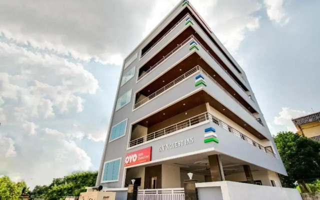 Rvn Guest Inn by OYO Rooms
