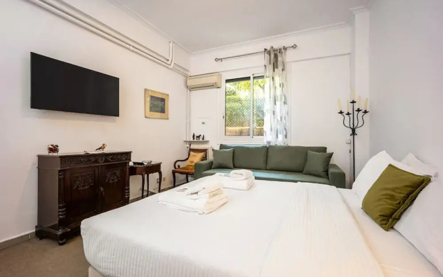 Central Athens 2 Bedroom Apartment in Kolonaki
