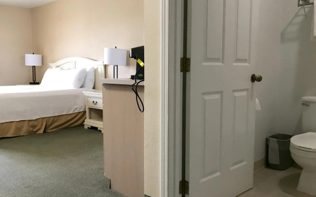 Rogue Regency Inn Medford Airport