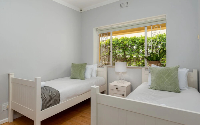 Caprice Court 8