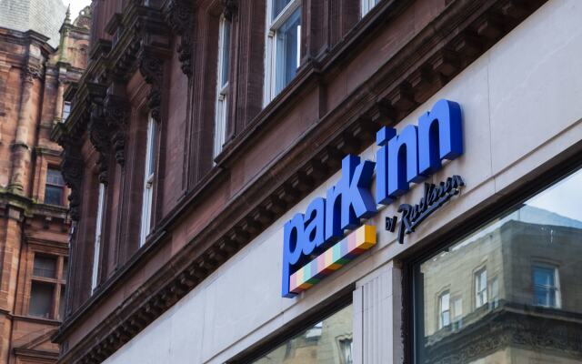 Отель Park Inn by Radisson Glasgow City Centre вид на фасад