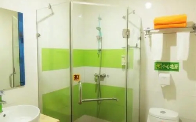 Tongcheng Hotel (Guangzhou Panyu Shiqiao)