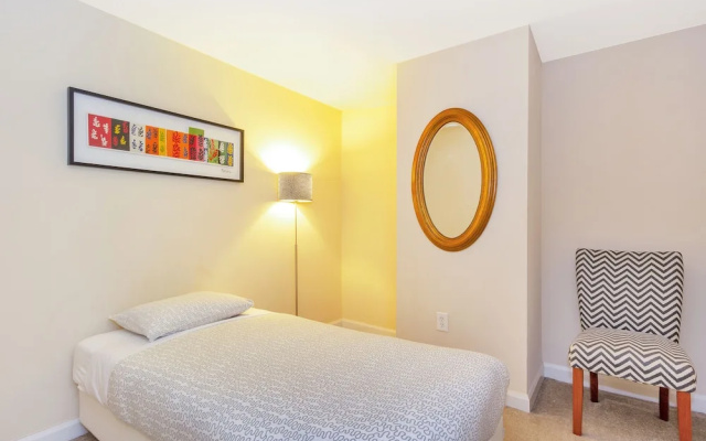 Dharma Home Suites JC at Exchange Place