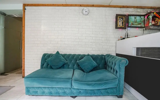 Fabhotel Twigo Inn